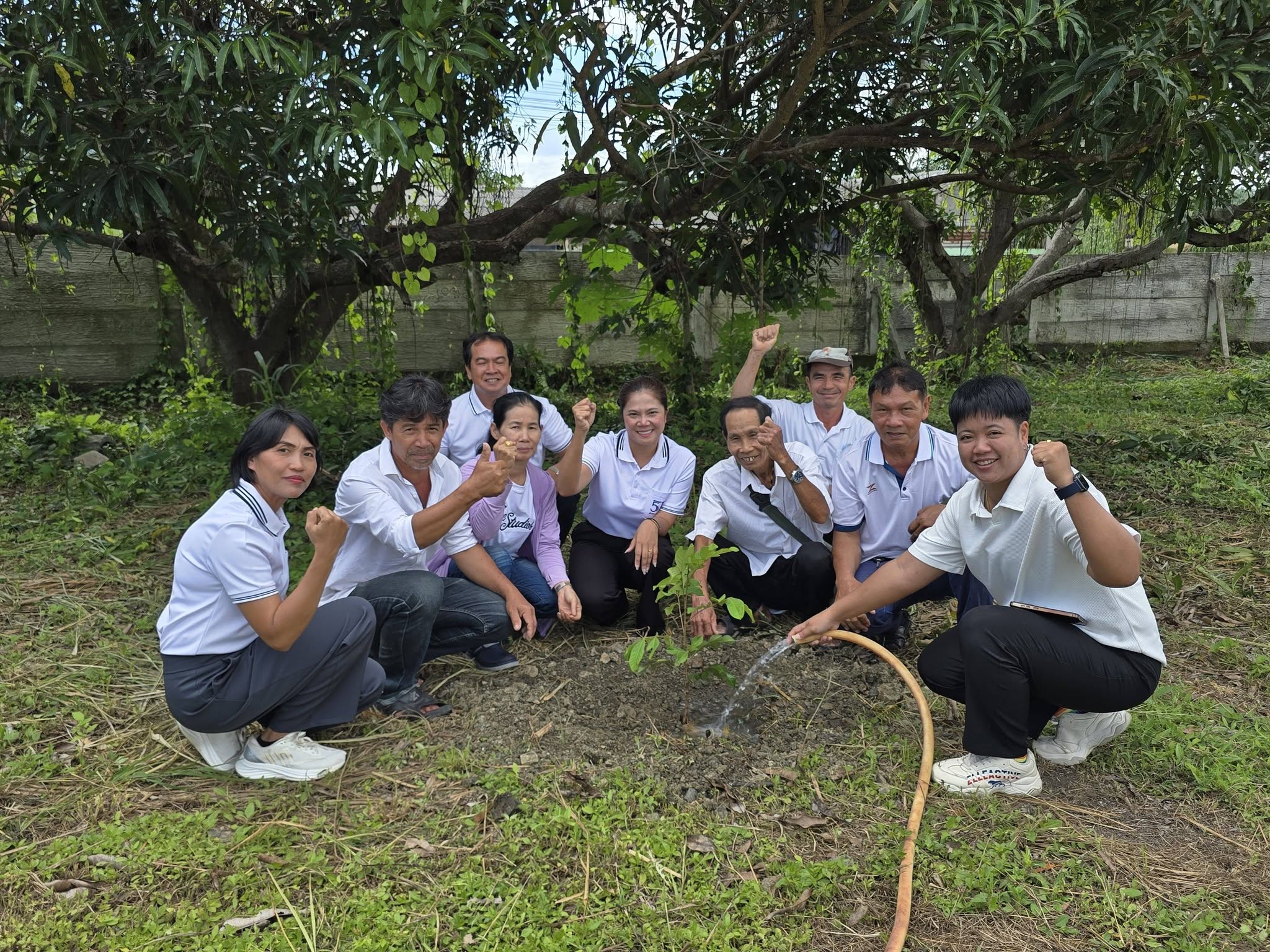 title - ปฏิรูปที่ดินจังหวัดเพชรบุรี พร้อมด้วย เจ้าหน้าที่ ส.ป.ก.เพชรบุรี ร่วมจัดโครงการ 